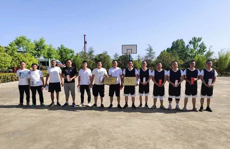 宝能开云NBA篮球
冠亚军.jpg